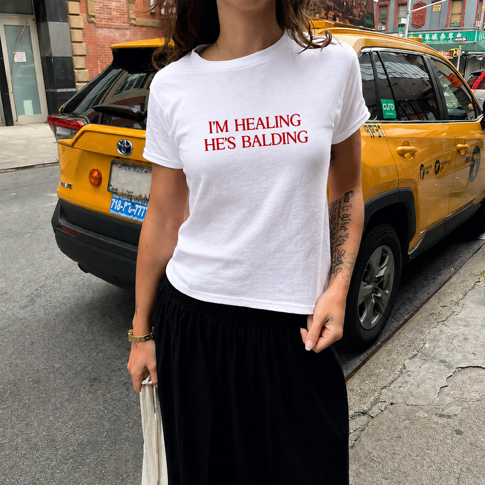'IM HEALING HE'S BALDING' LADY TEE
